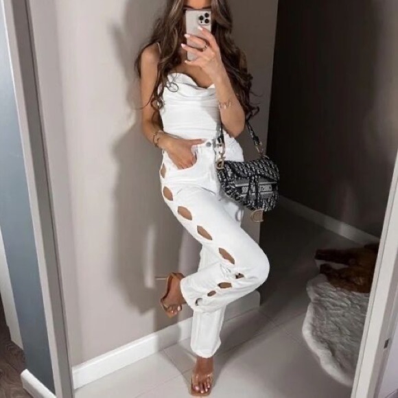 Zara Denim - Zara Cut Out Straight Fit Jeans White - Size 10